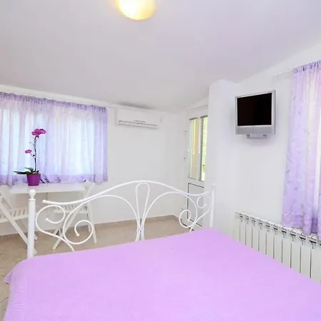 Apartments Ivan Marina Krk Town Exterior photo