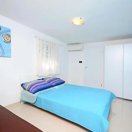 Apartments Ivan Marina Krk Town Exterior photo