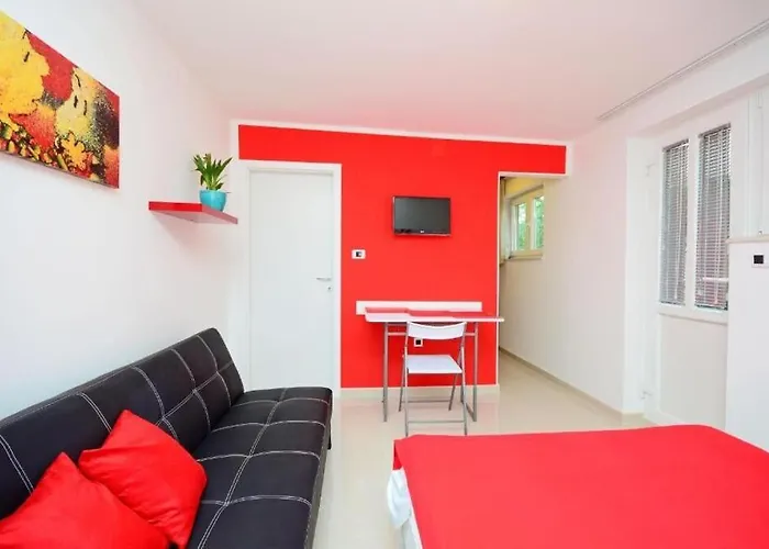 Apartments Ivan Marina