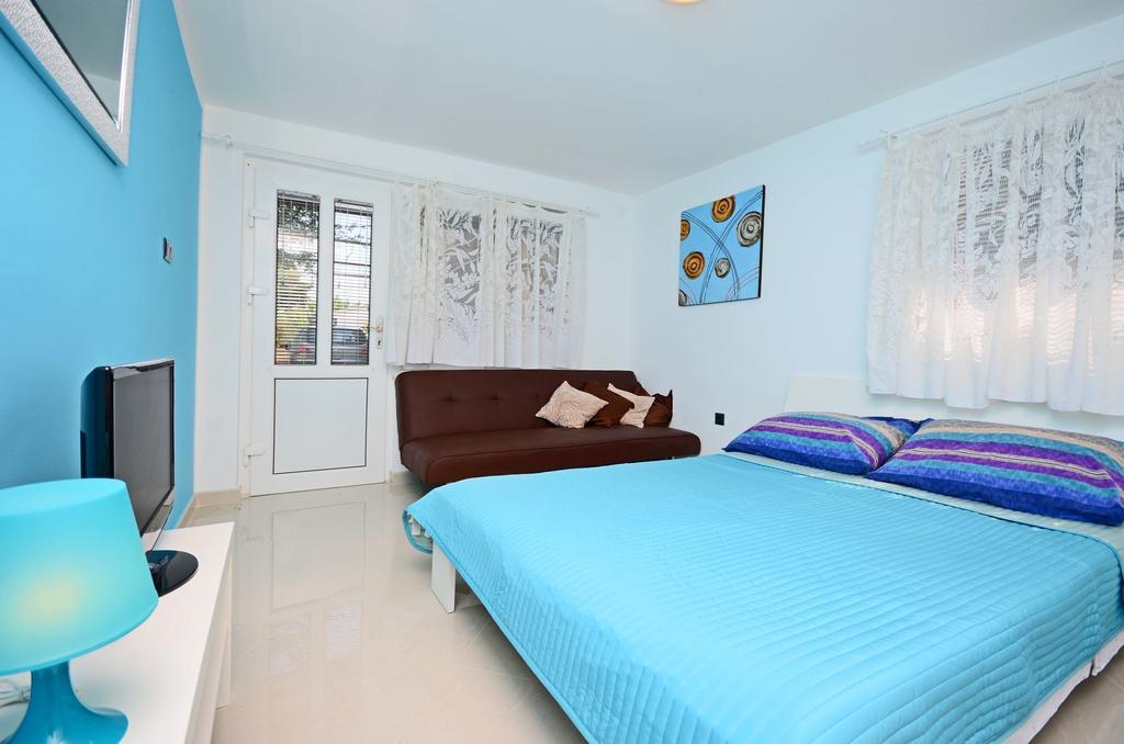 Ivan Marina Apartment *